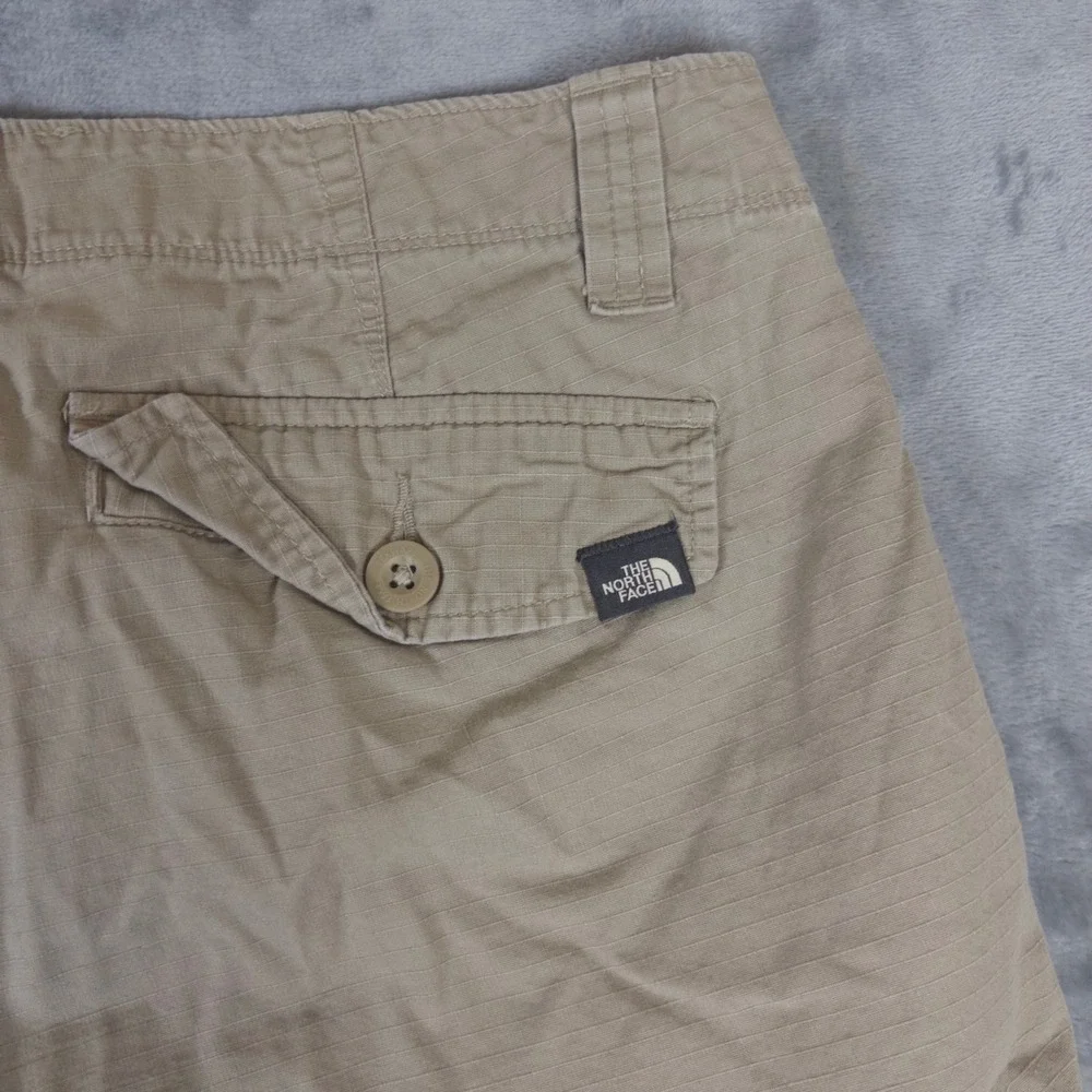 The North Face Rainier Surplus Shorts Mens 36 Khaki Tan Cargo Ripstop Hiking